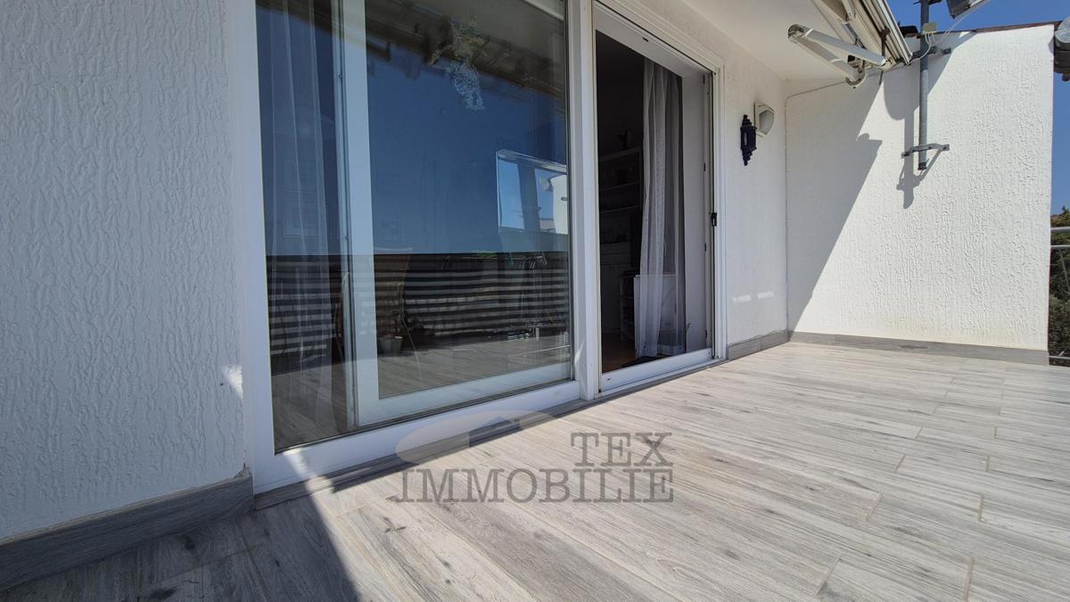 Appartamento con 2 Camere e Terrazza con Vista Mare – Parenzo