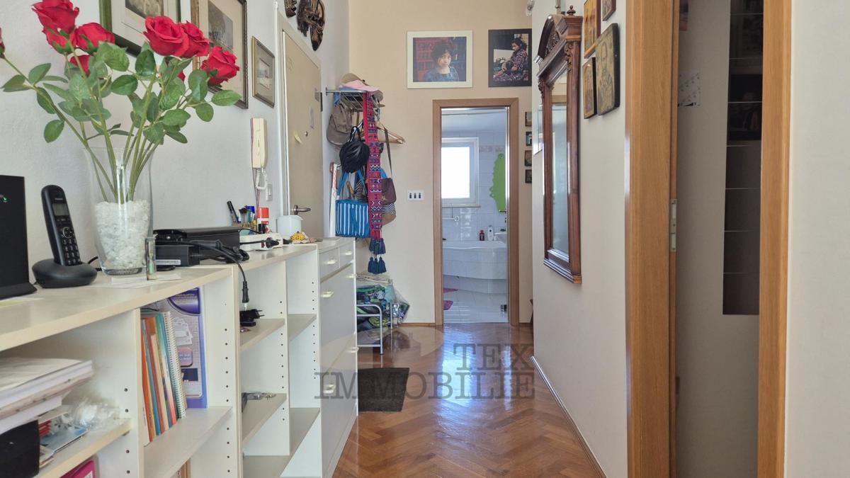 Appartamento con 2 Camere e Terrazza con Vista Mare – Parenzo