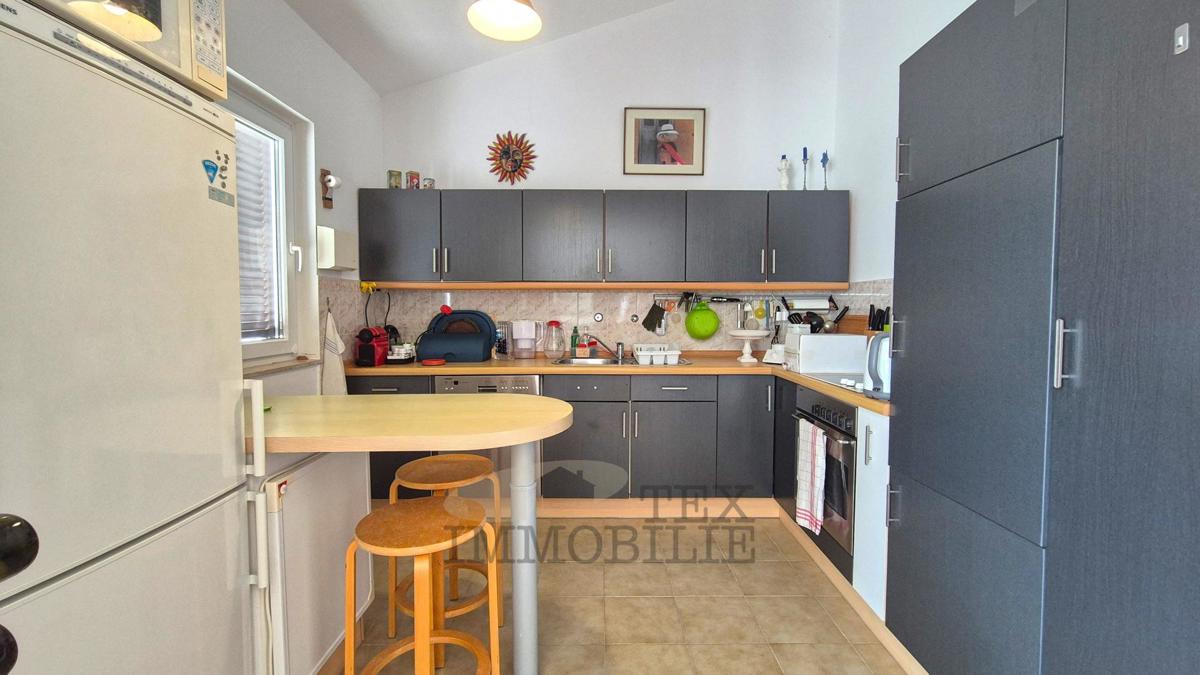 Appartamento con 2 Camere e Terrazza con Vista Mare – Parenzo