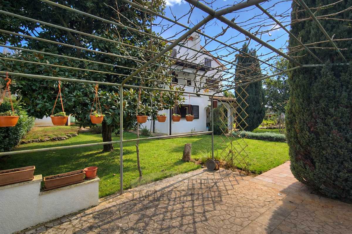 Spaziosa casa familiare a 6 km da Parenzo