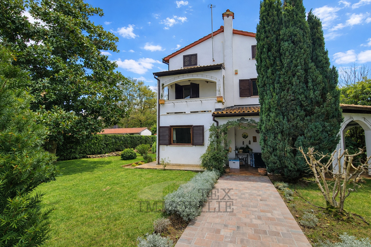 Spaziosa casa familiare a 6 km da Parenzo