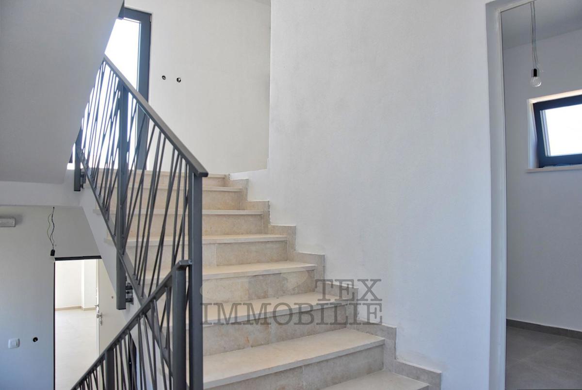 Appartamento al primo piano vicino al mare, 87 m2