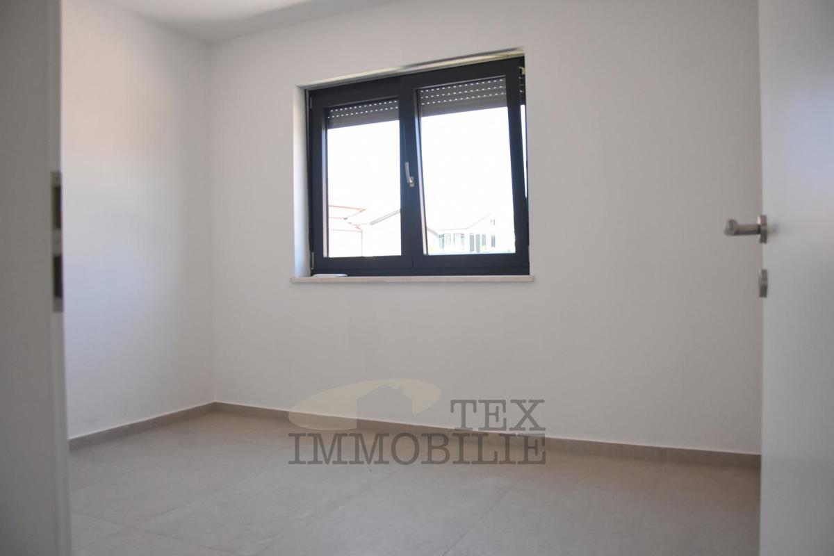 Appartamento al primo piano vicino al mare, 87 m2