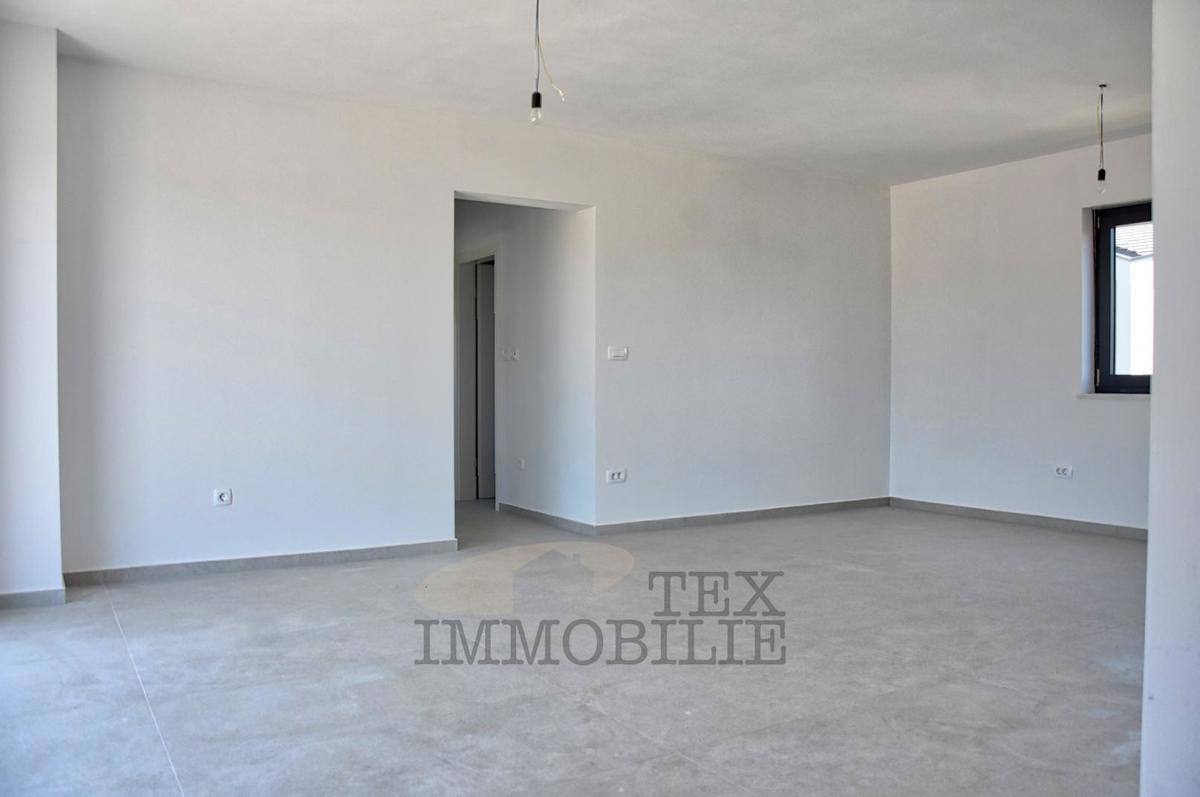 Appartamento al primo piano vicino al mare, 87 m2