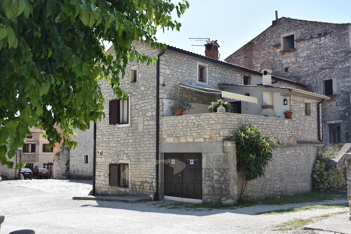 Casa in pietra a 14 km da Parenzo