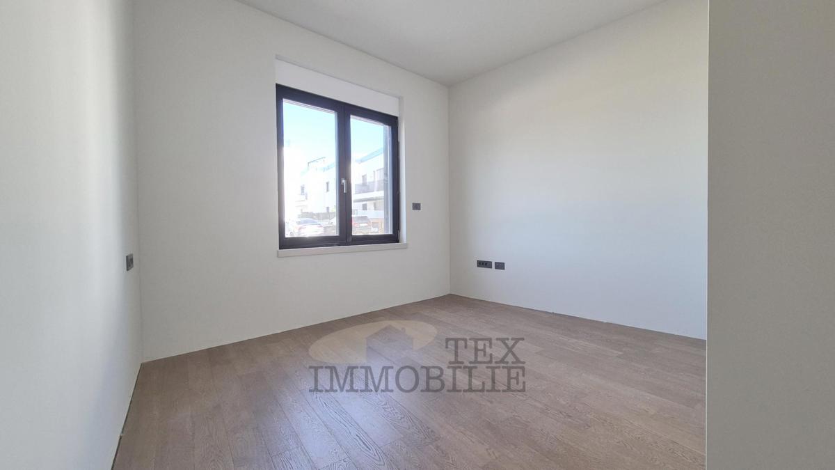 Nuovo appartamento vicino al mare e al centro di Parenzo 