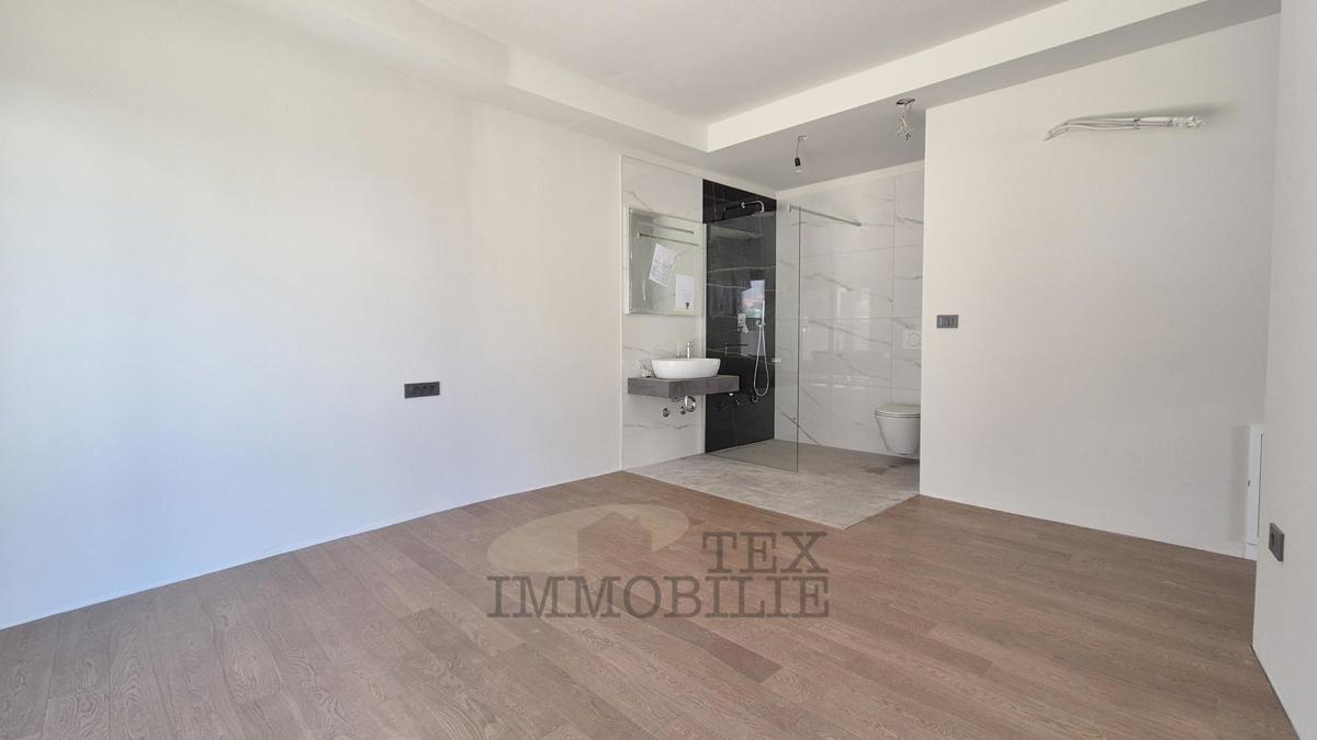 Nuovo appartamento vicino al mare e al centro di Parenzo 