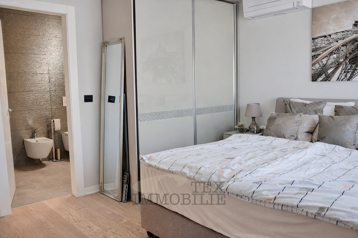 Nuovo appartamento di lusso nel centro di Parenzo , 102 m2