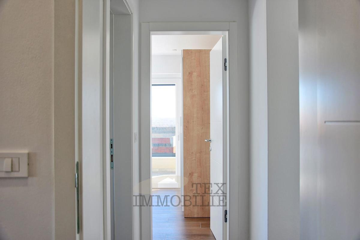 Appartamento di lusso con vista mare, 122 m2