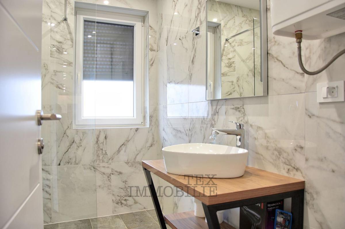 Appartamento di lusso con vista mare, 122 m2