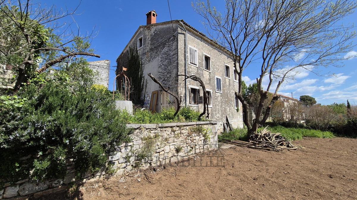 Casa in pietra a 14 km da Parenzo