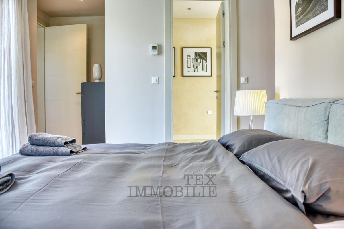 Villa di lusso con piscina e appartamento separato a 1300 m dal mare