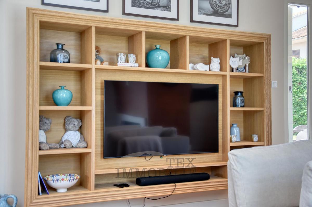 Villa di lusso con piscina e appartamento separato a 1300 m dal mare