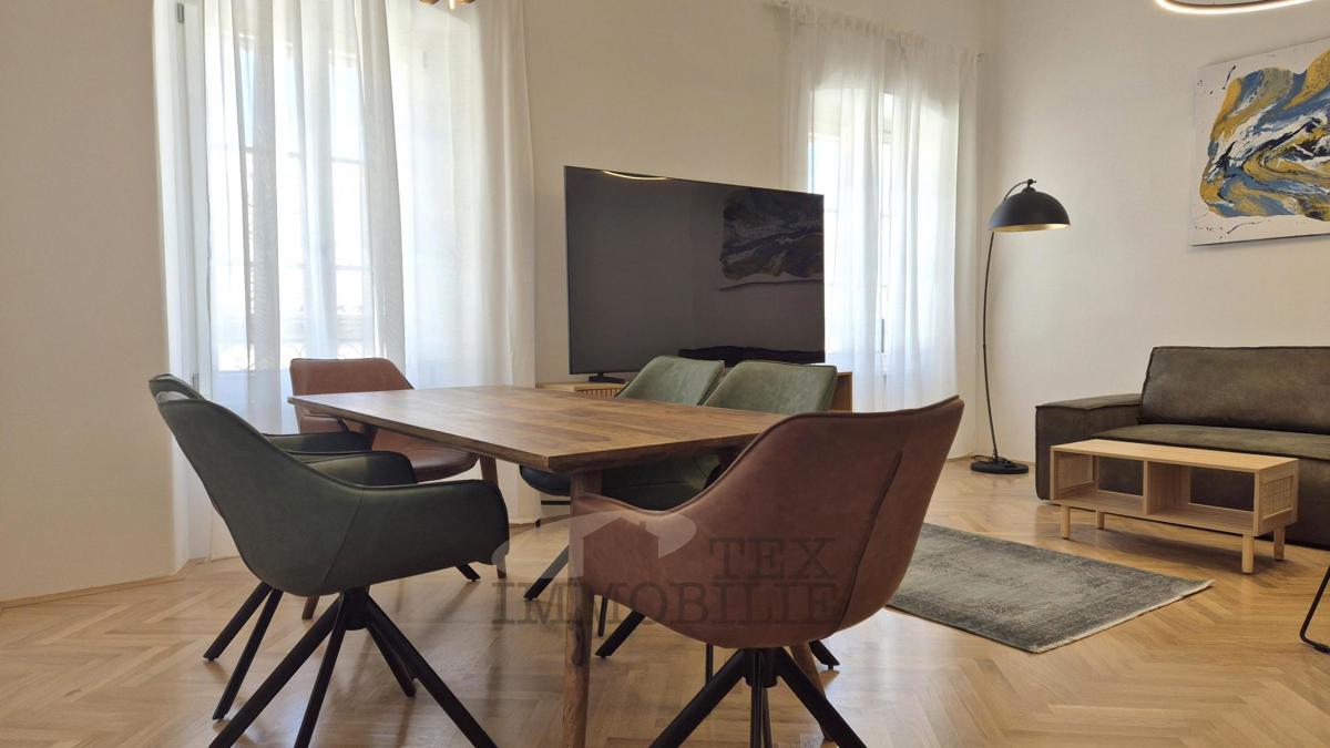 Parenzo – Due Appartamenti Spaziosi ed Elegantemente Arredati nel Cuore del Centro Storico