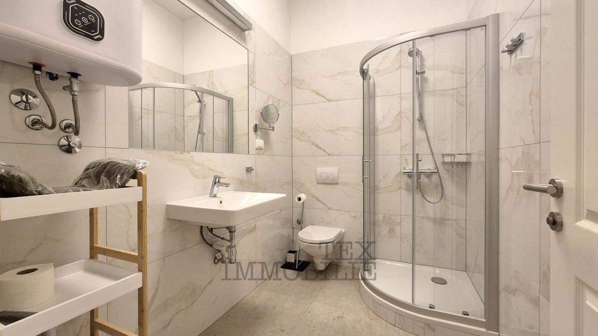 Parenzo – Due Appartamenti Spaziosi ed Elegantemente Arredati nel Cuore del Centro Storico