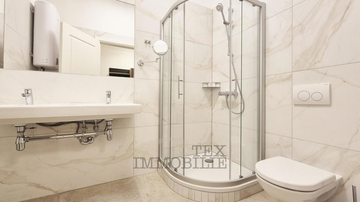 Parenzo – Due Appartamenti Spaziosi ed Elegantemente Arredati nel Cuore del Centro Storico