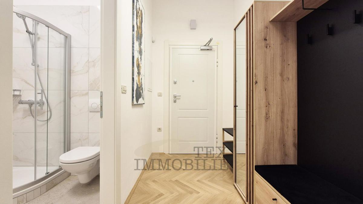 Parenzo – Due Appartamenti Spaziosi ed Elegantemente Arredati nel Cuore del Centro Storico