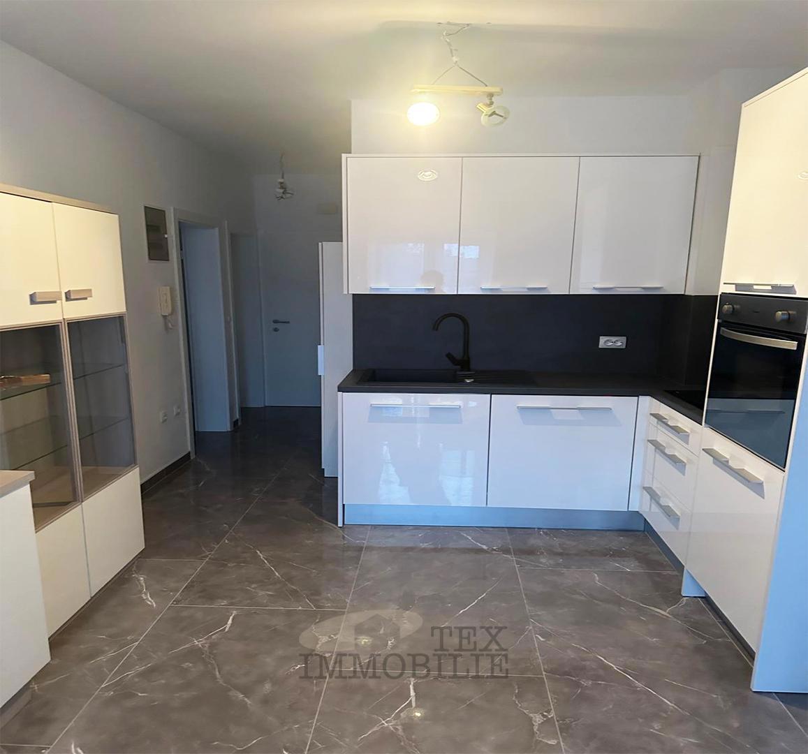 Parenzo – Appartamento ristrutturato in posizione tranquilla, a 2,5 km dal centro e dal mare