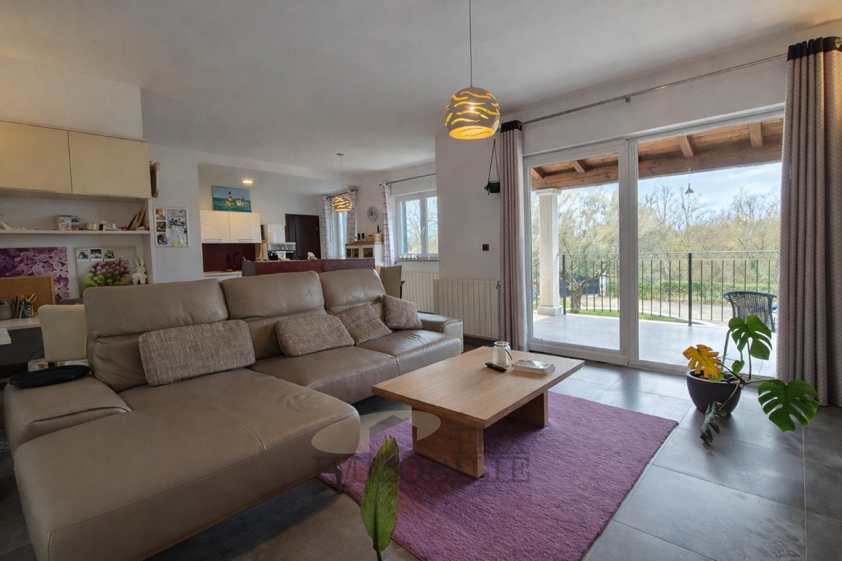 Casa al piano terra con piscina e ampio giardino – posizione tranquilla in Istria