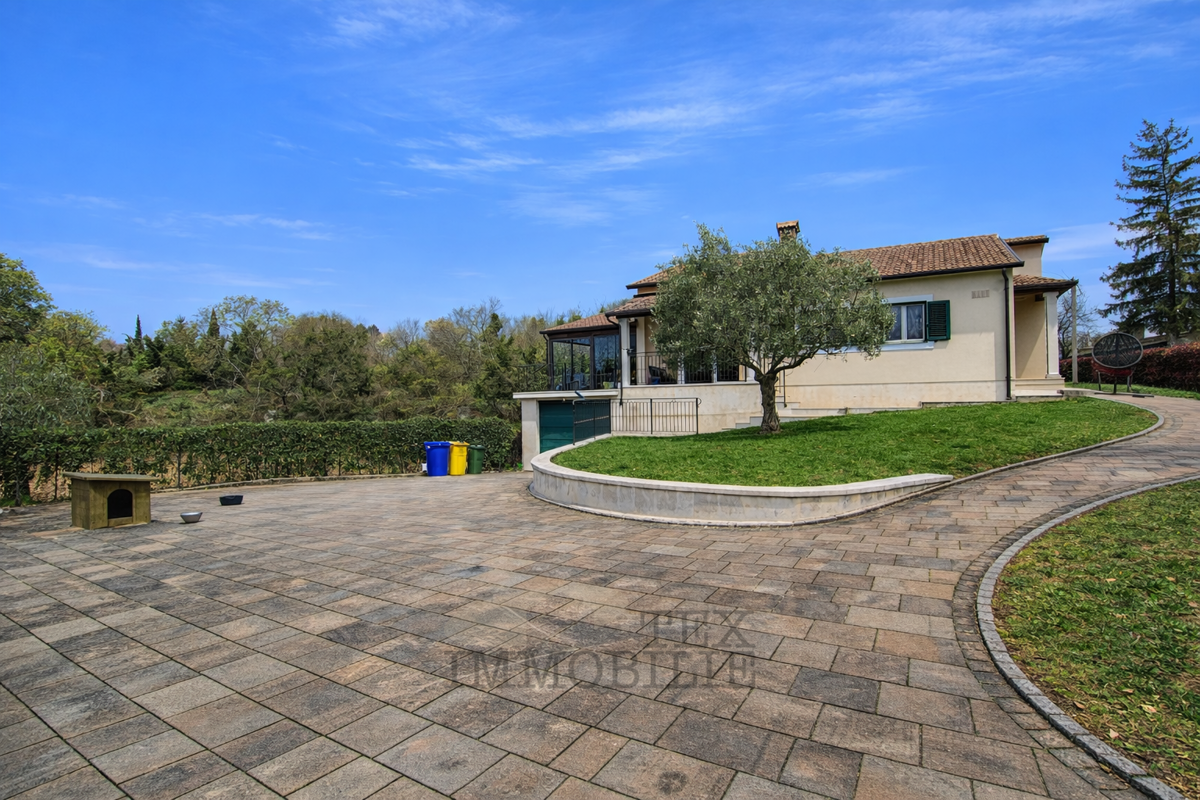 Casa al piano terra con piscina e ampio giardino – posizione tranquilla in Istria