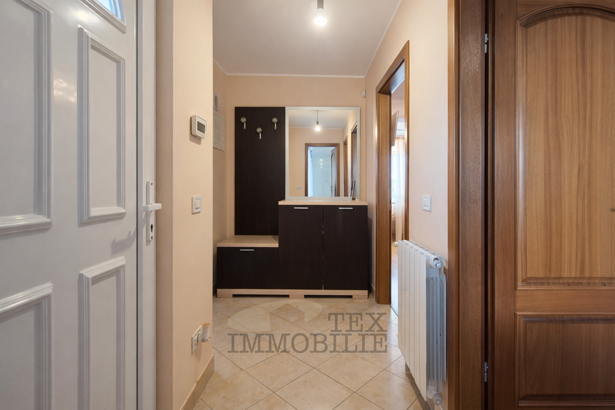 Bellissimo appartamento a Parenzo, a soli 800 metri dal mare, 77,49 m2