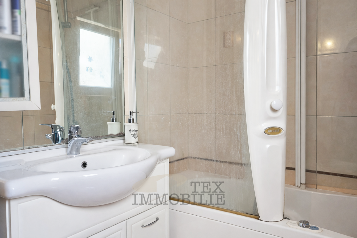 Bellissimo appartamento a Parenzo, a soli 800 metri dal mare, 77,49 m2