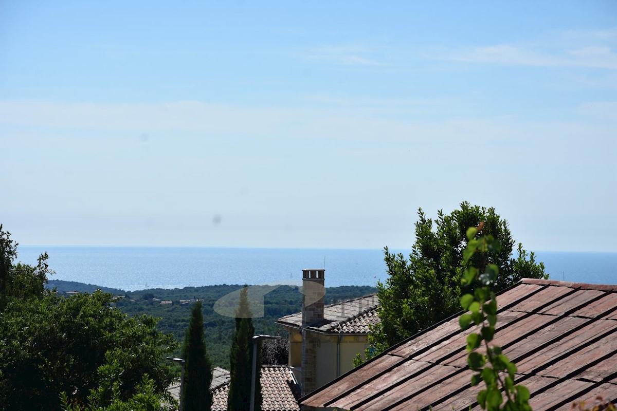 Casa con uliveto e vista mare vicino a Parenzo