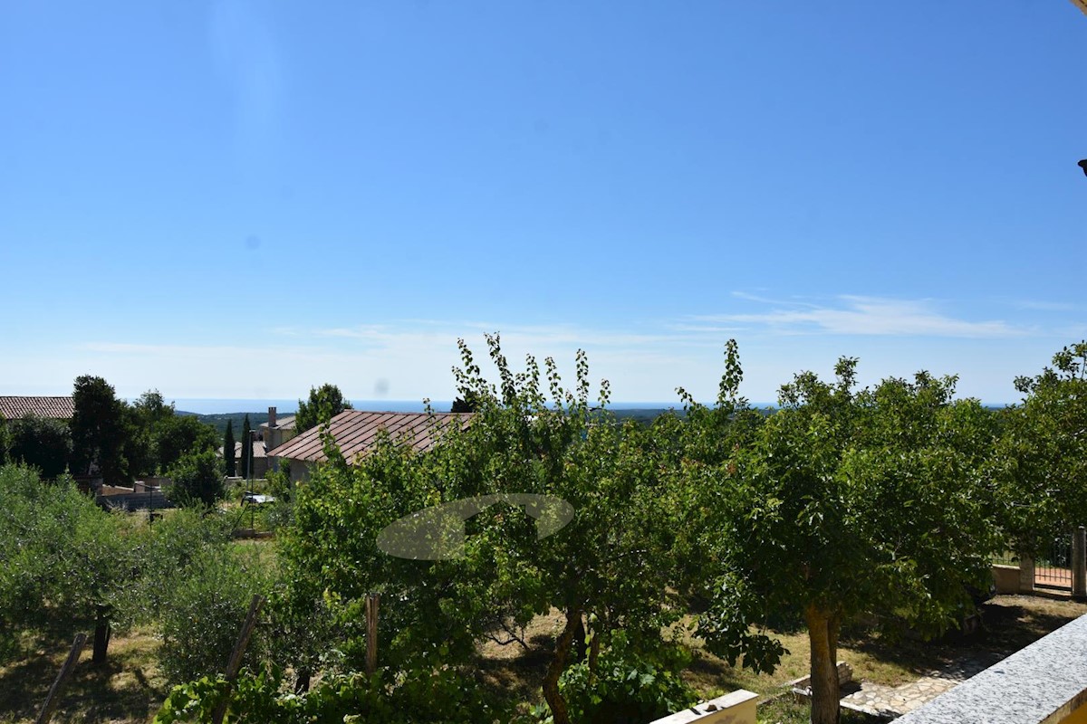 Casa con uliveto e vista mare vicino a Parenzo