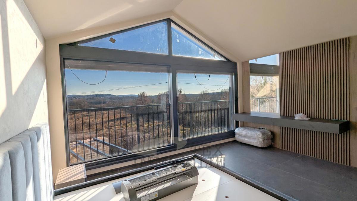 Bella villa moderna con piscina a Parenzo 