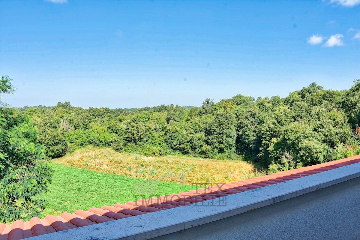 Villa in pietra nel cuore dell'Istria, a 20 km dal mare