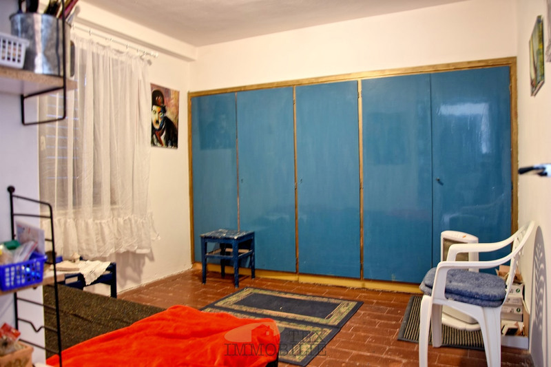 Appartamento con due camere da letto in un villaggio tranquillo vicino a Parenzo