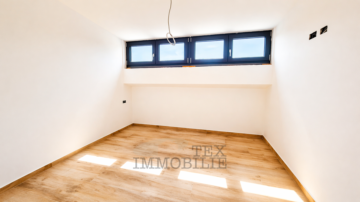 Parenzo, appartamento in costruzione a 1,6 km dal mare - S4