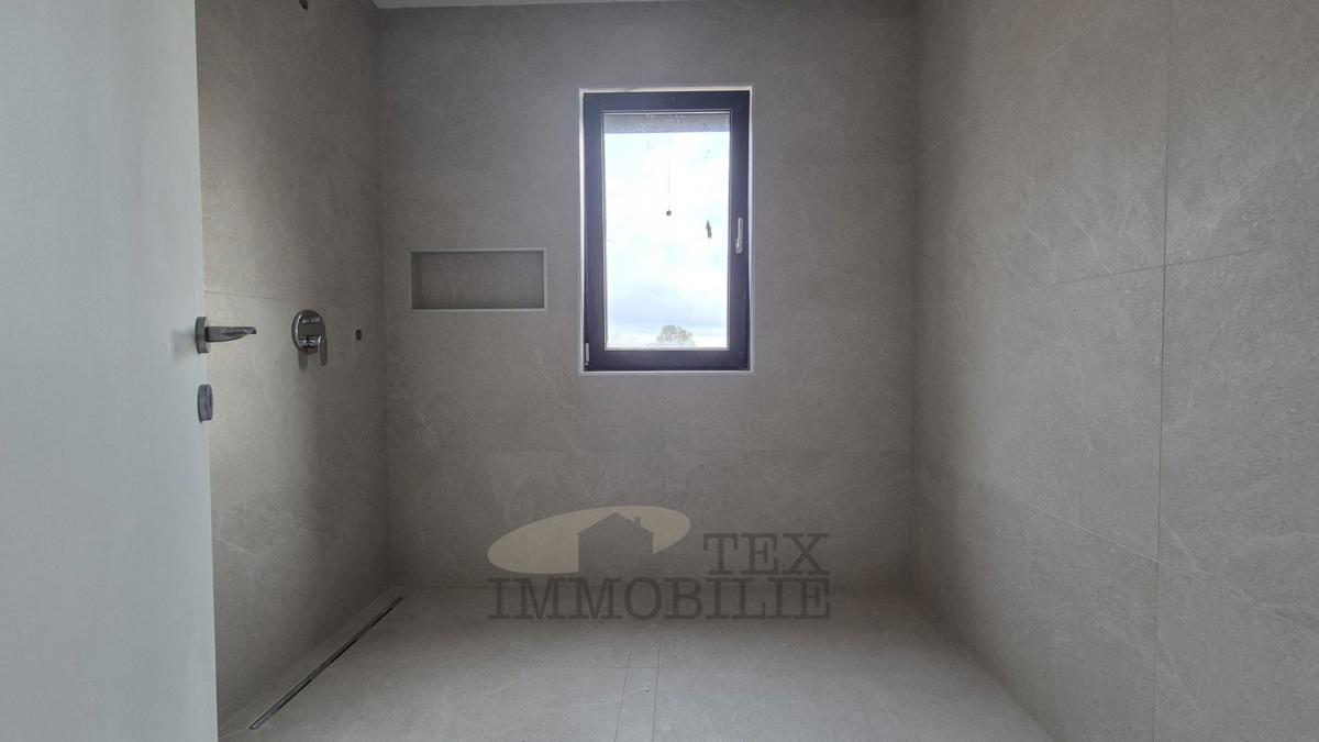 Parenzo - villa con piscina e vista mare