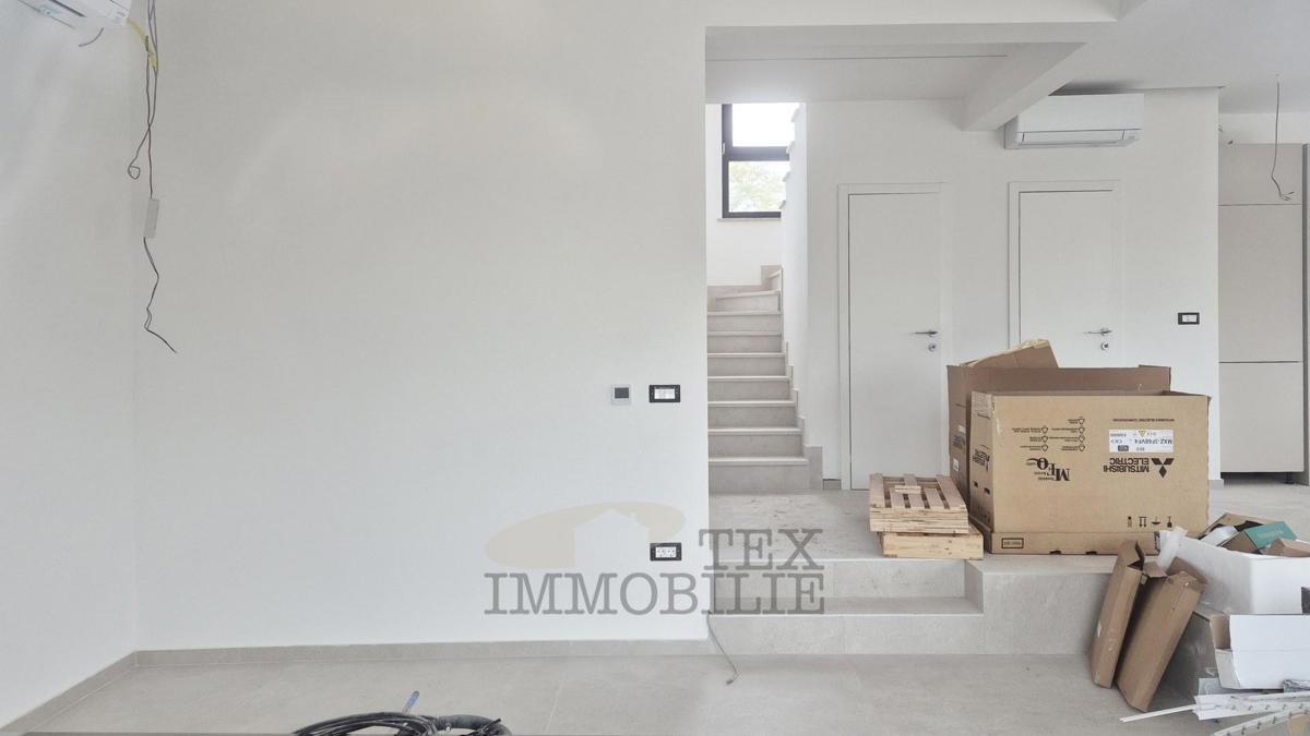 Parenzo - villa con piscina e vista mare