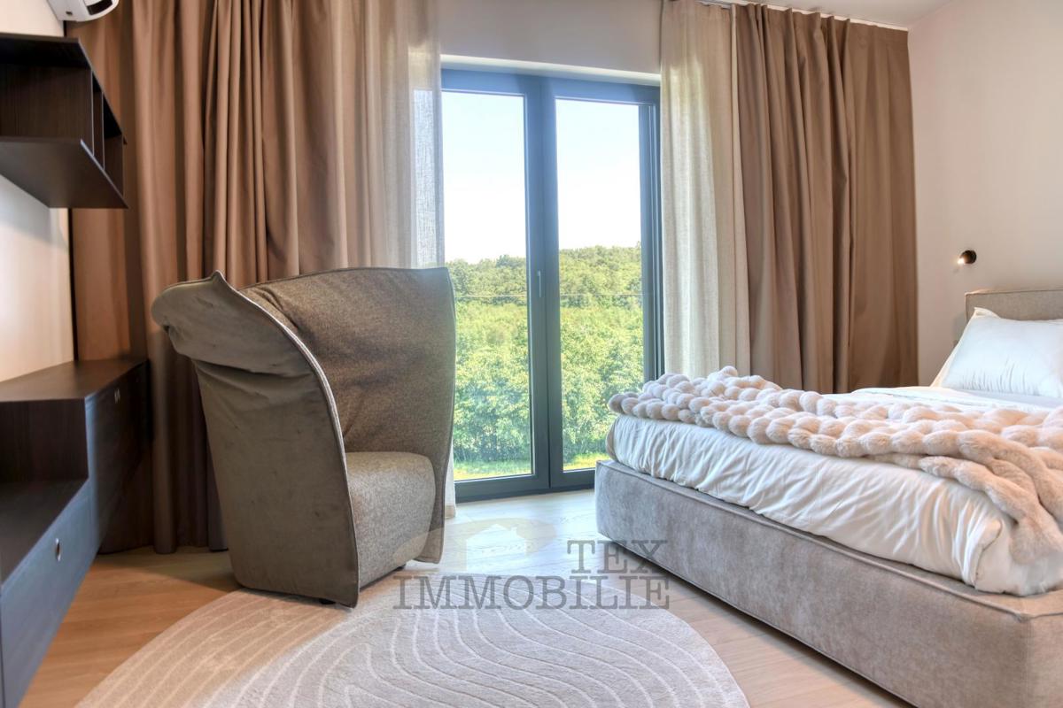 Villa di Lusso con Piscina Immersa nel Verde – Pace, Design e Piacere Assoluto