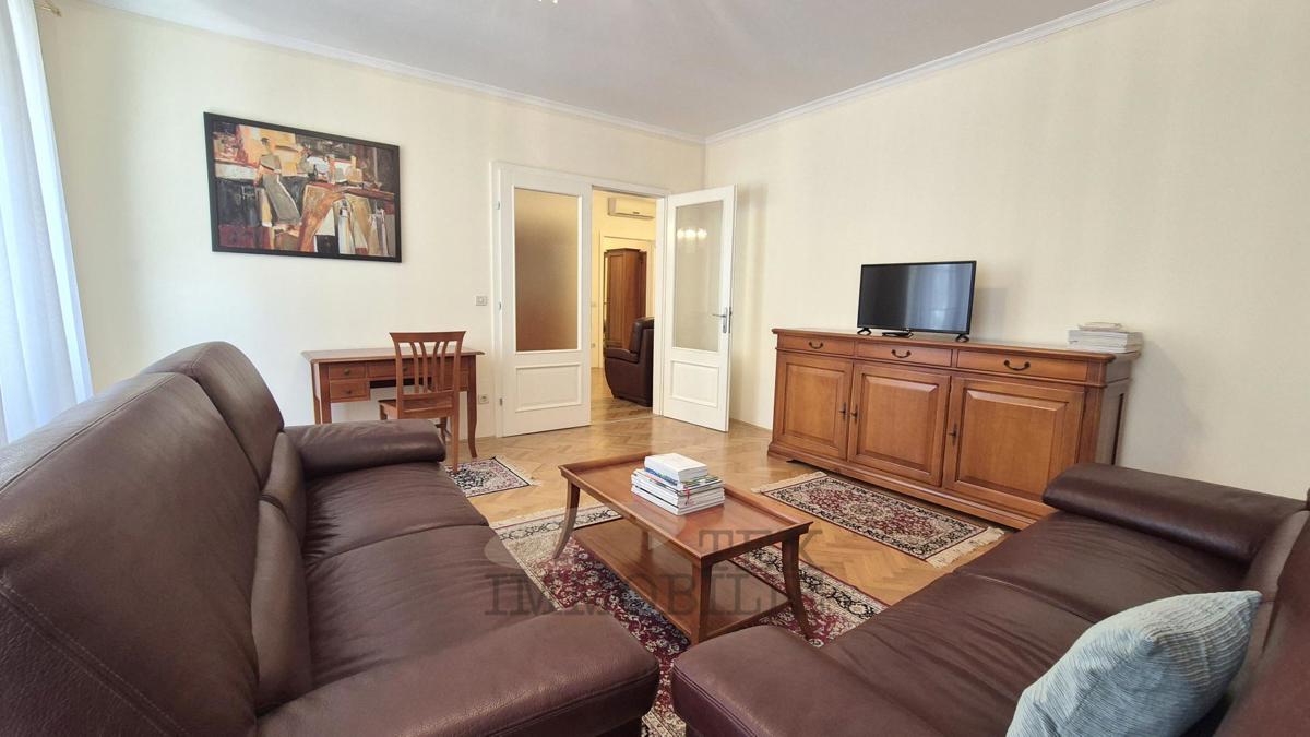 Parenzo – Due eleganti appartamenti nel cuore del centro storico