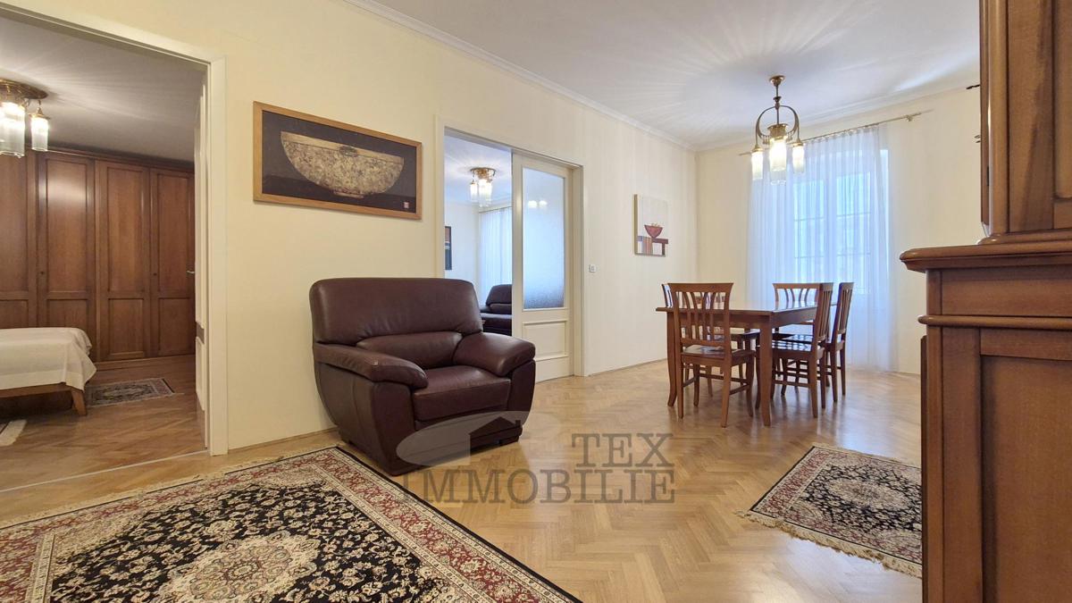 Parenzo – Due eleganti appartamenti nel cuore del centro storico