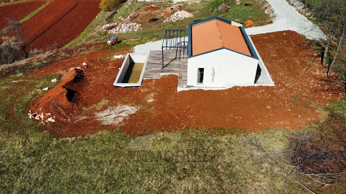 Bella casa con piscina vicino a Visignano