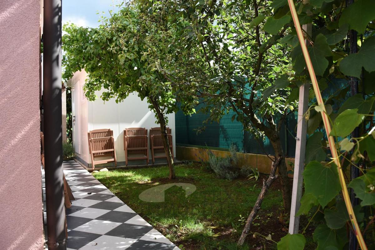 Casa con piscina vicino a Parenzo