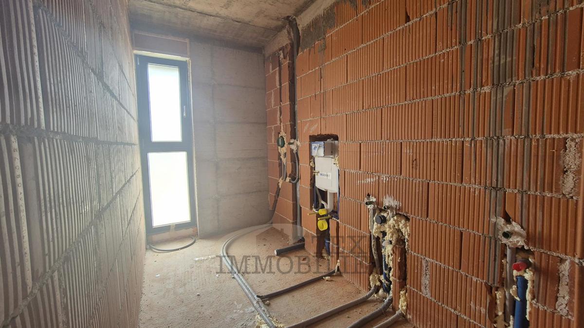 Parenzo, appartamento in costruzione a 1,6 km dal mare - S2