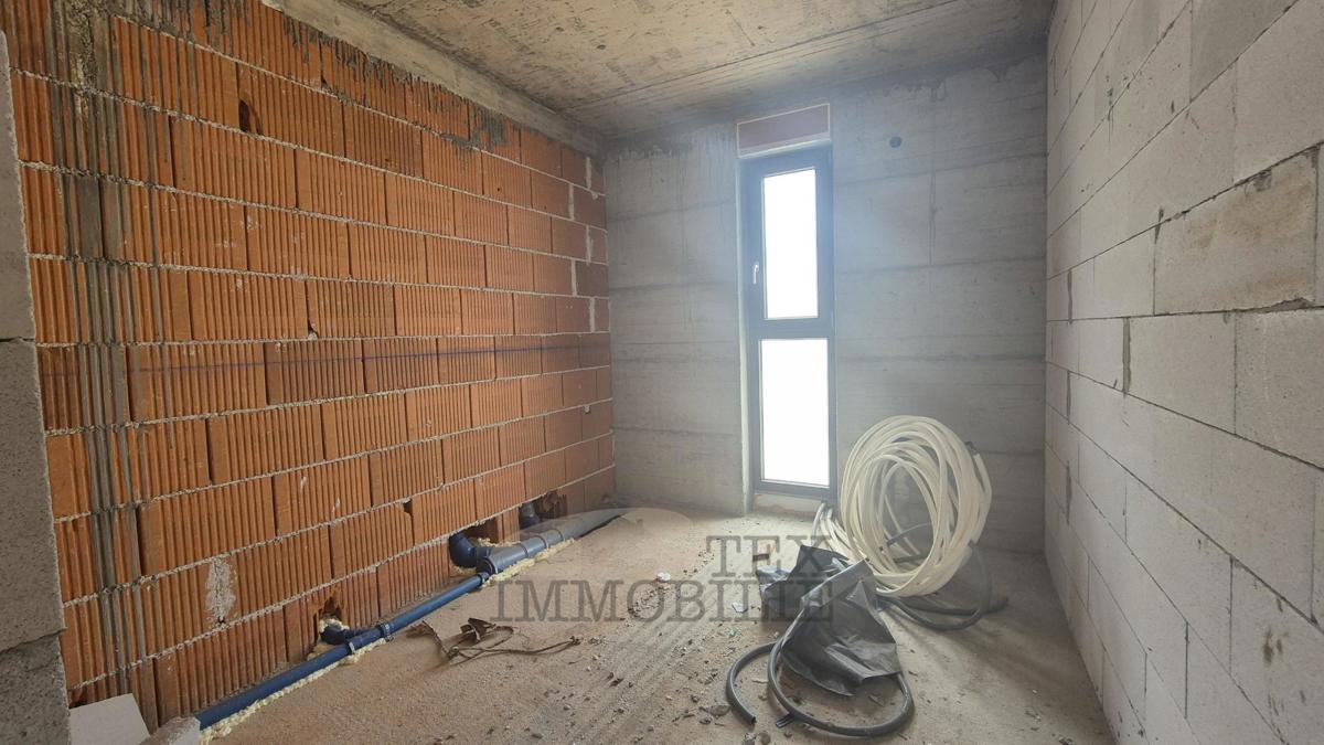 Parenzo, appartamento in costruzione a 1,6 km dal mare - S2