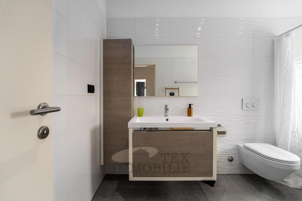 Villa moderna con vista mare a Parenzo 