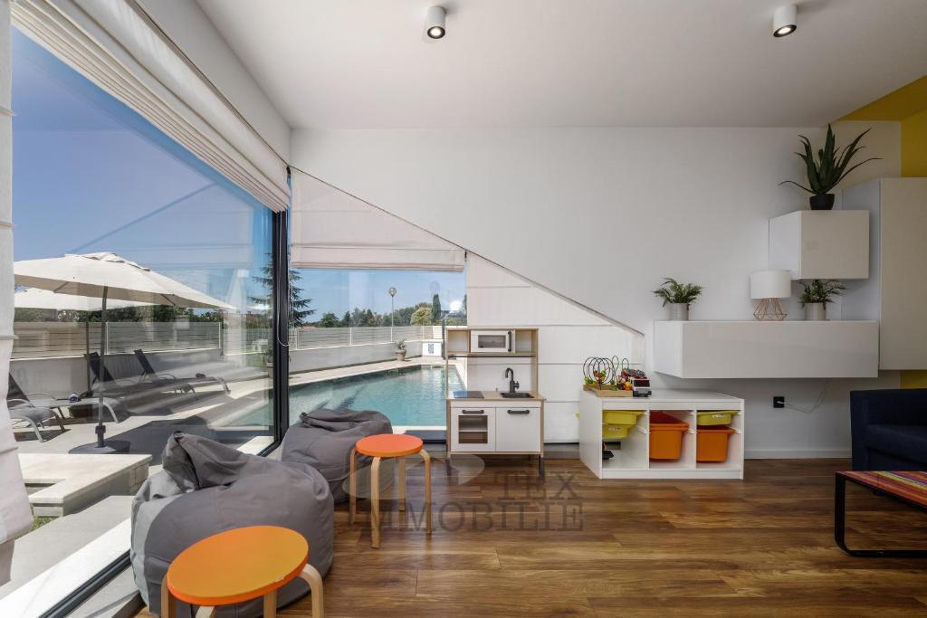 Villa moderna con vista mare a Parenzo 