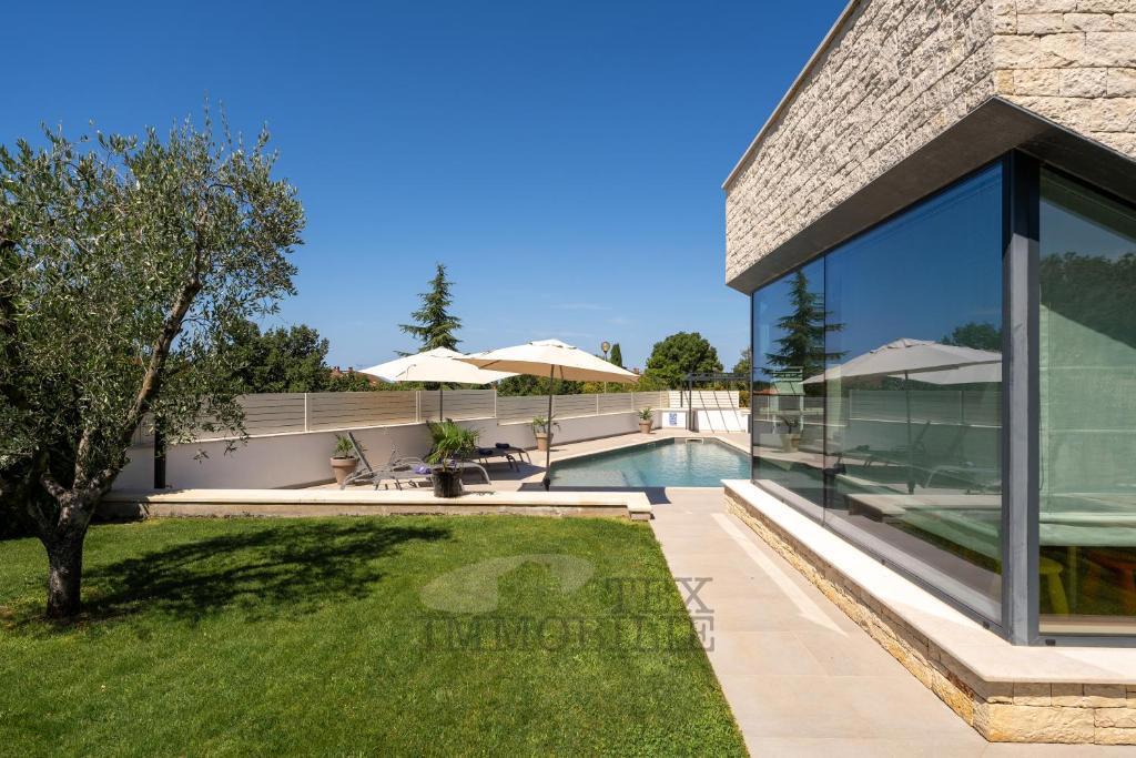 Villa moderna con vista mare a Parenzo 