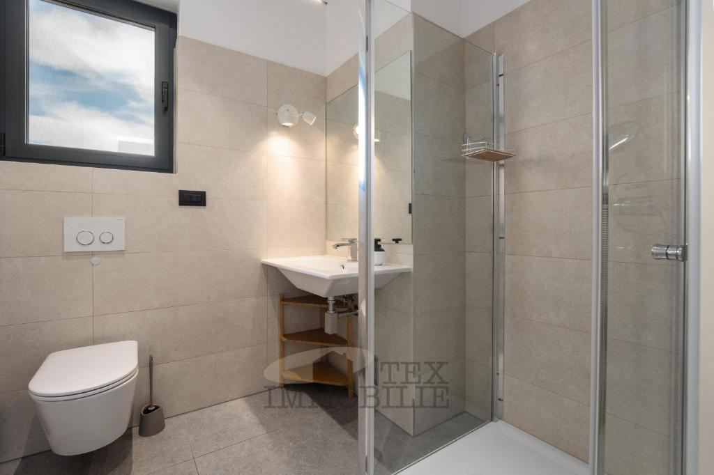 Villa moderna con vista mare a Parenzo 