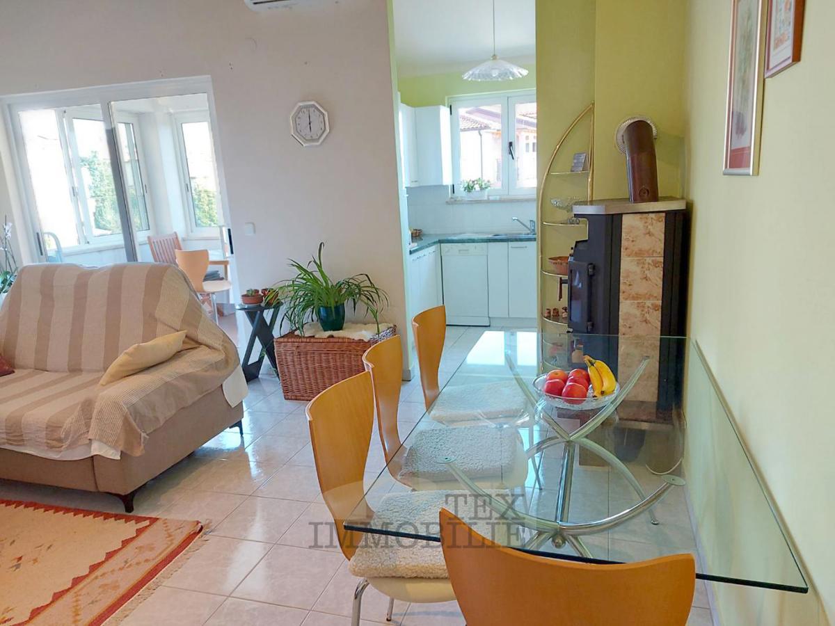 Parenzo – Ampio appartamento 105 m², a 600 m dal centro e dalle spiagge