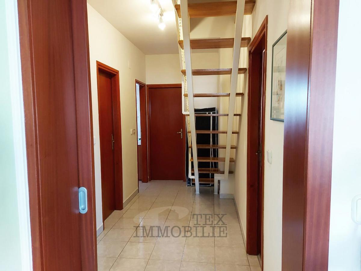 Parenzo – Ampio appartamento 105 m², a 600 m dal centro e dalle spiagge