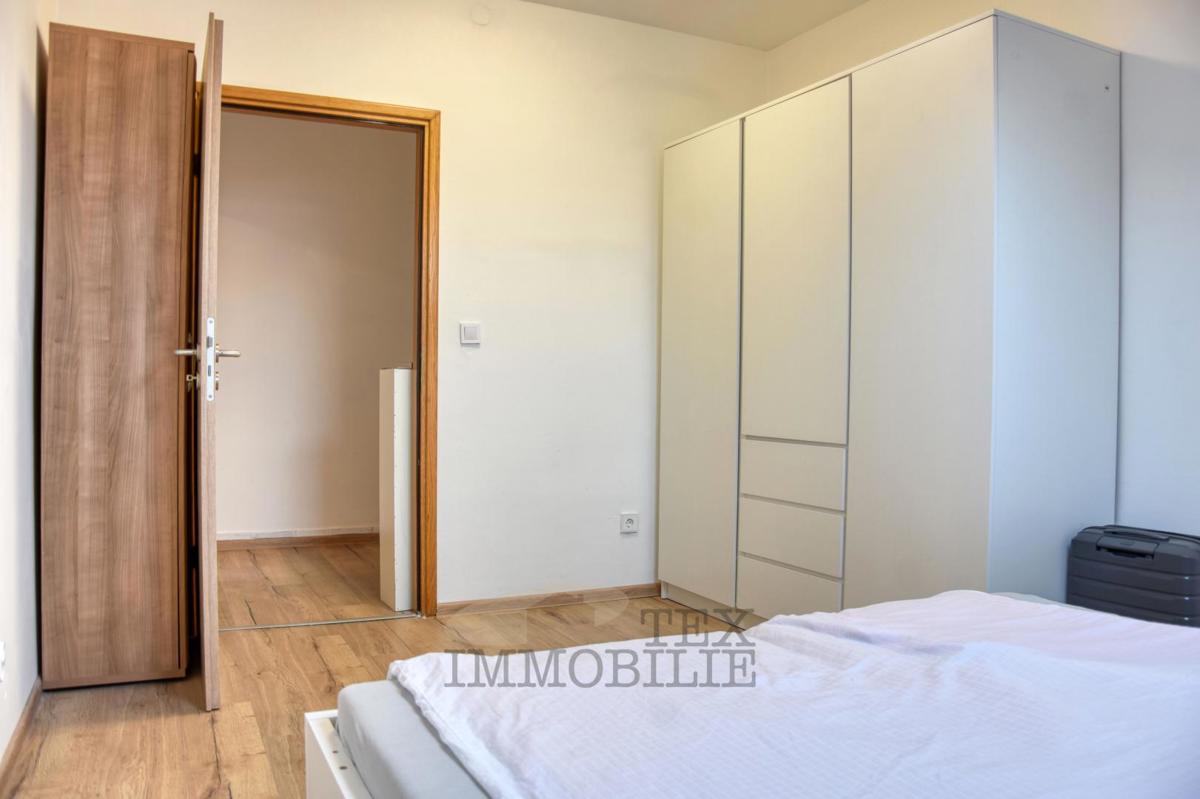 Appartamento in vendita in posizione eccellente nel centro di Parenzo – a 300 m dal mare!