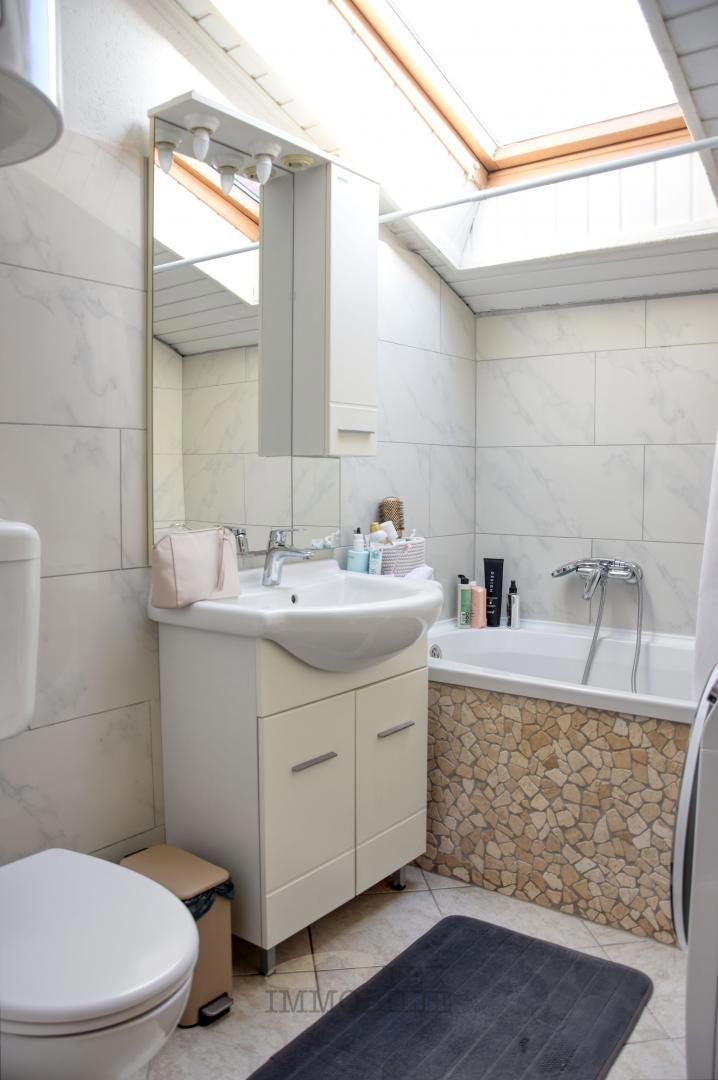 Appartamento in vendita in posizione eccellente nel centro di Parenzo – a 300 m dal mare!