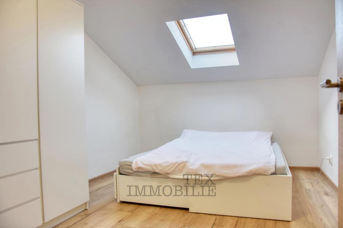 Appartamento in vendita in posizione eccellente nel centro di Parenzo – a 300 m dal mare!